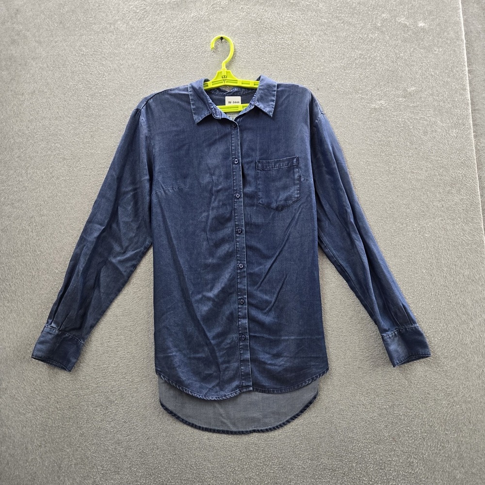 A New Day Women Button Up Shirt M Blue Chambray Shirt Collared NWT